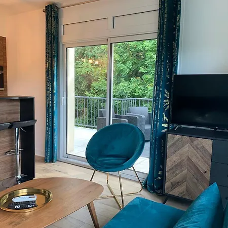 Appartement Chic, Climatisation Et Piscine Apartment Ormoy-la-Riviere