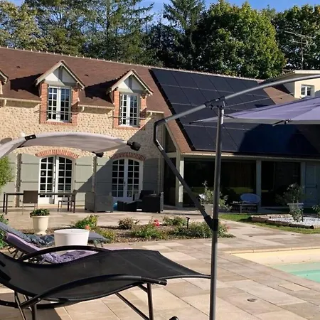 Apartmán Chic, Climatisation Et Piscine *