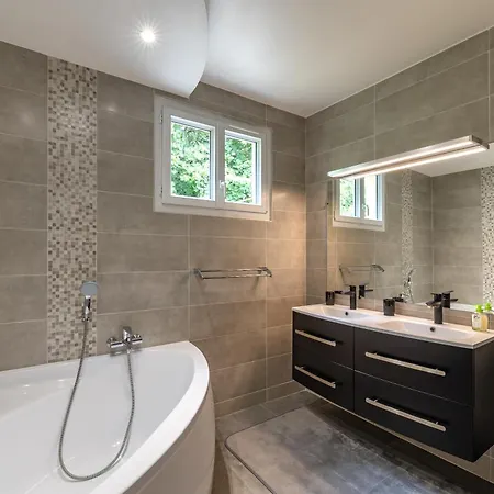 Apartment Chic, Climatisation Et Piscine *